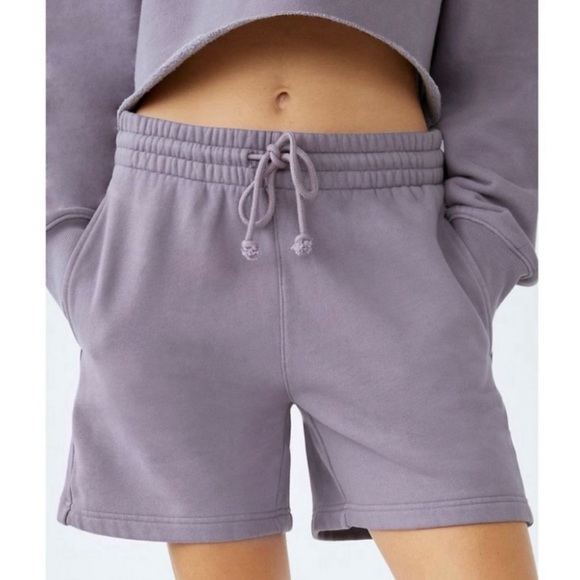 Aritzia TNA Cozy Fleece Boyfriend Sweatshorts New XS Lavender - Picture 13 of 13